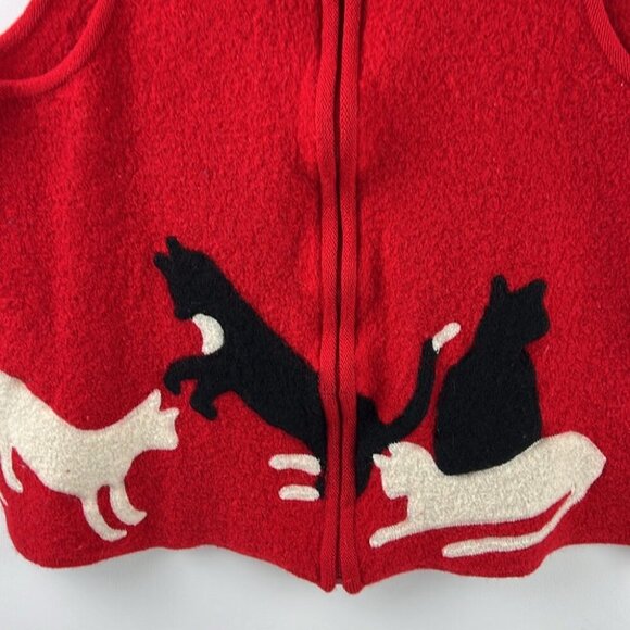 Vintage Red TanJay Full Zipper with black & white appliques pompom tassle - Picture 2 of 11